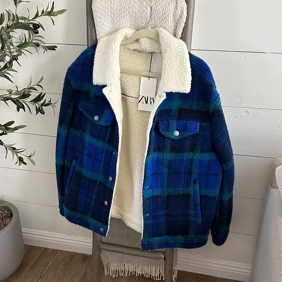 Zara Other - Zara Plaid Jacket with Sherpa Cream Lining